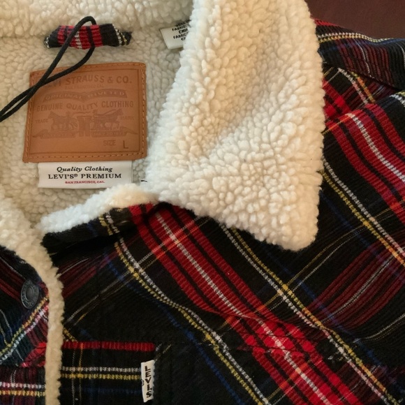 NWOT Levi’s Ladies 90’s Trucker Sherpa jacket - Size Large - Picture 4 of 11